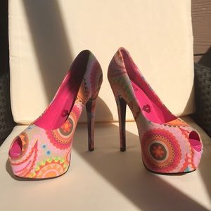 Flowery Linen Pink Heels